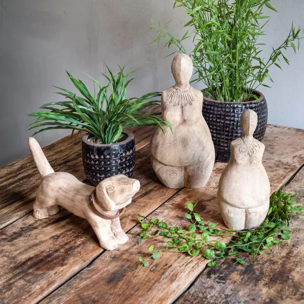 Figur dame 11x11x25cm mango